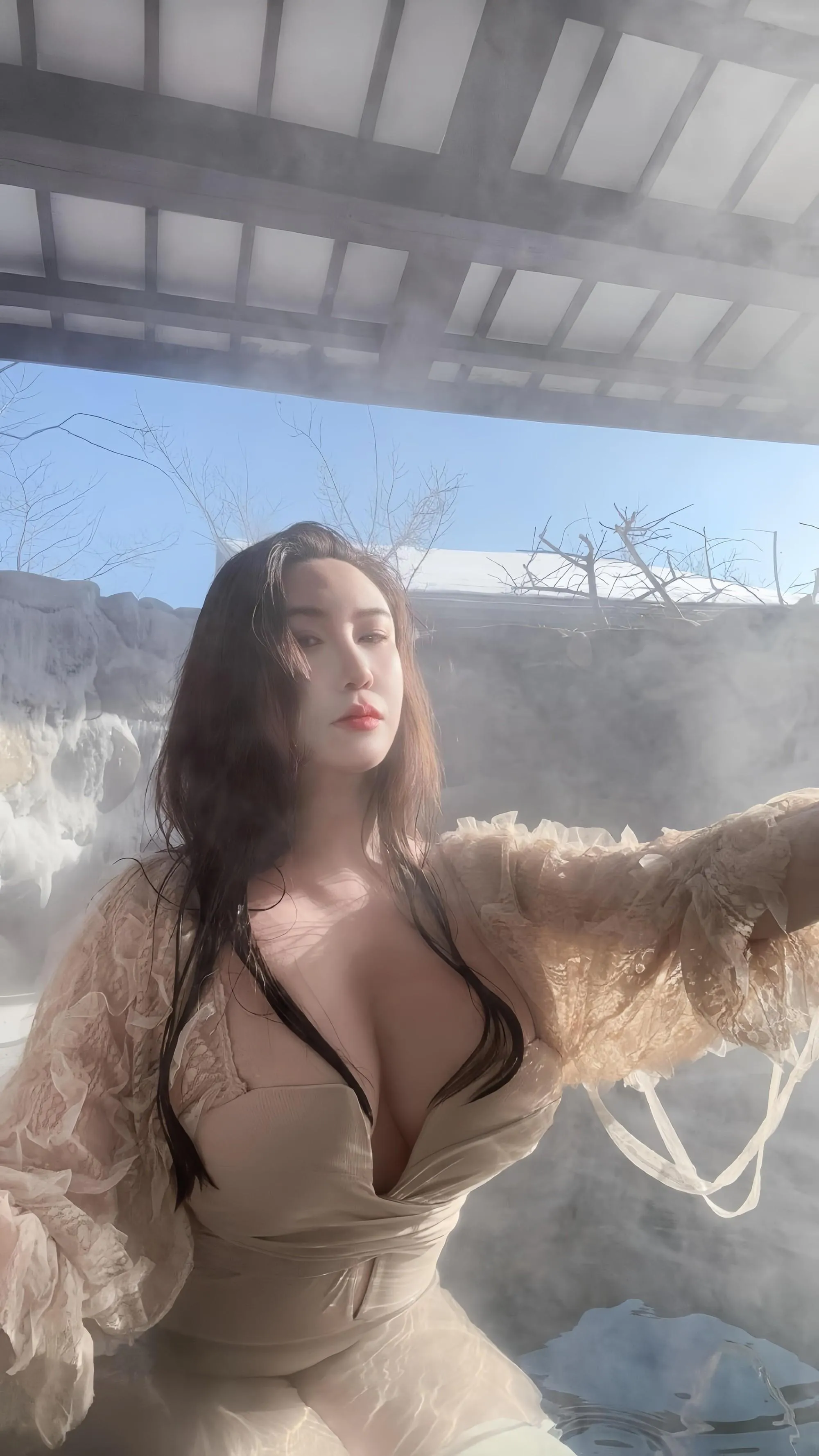 MIYA – NO.029 温泉比基屁 [30P]插图2